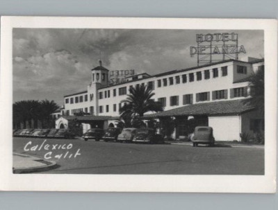 RPPC Postkarte Hotel De Anza Calexico Mexiko CA Grenze Alte Autos c1950