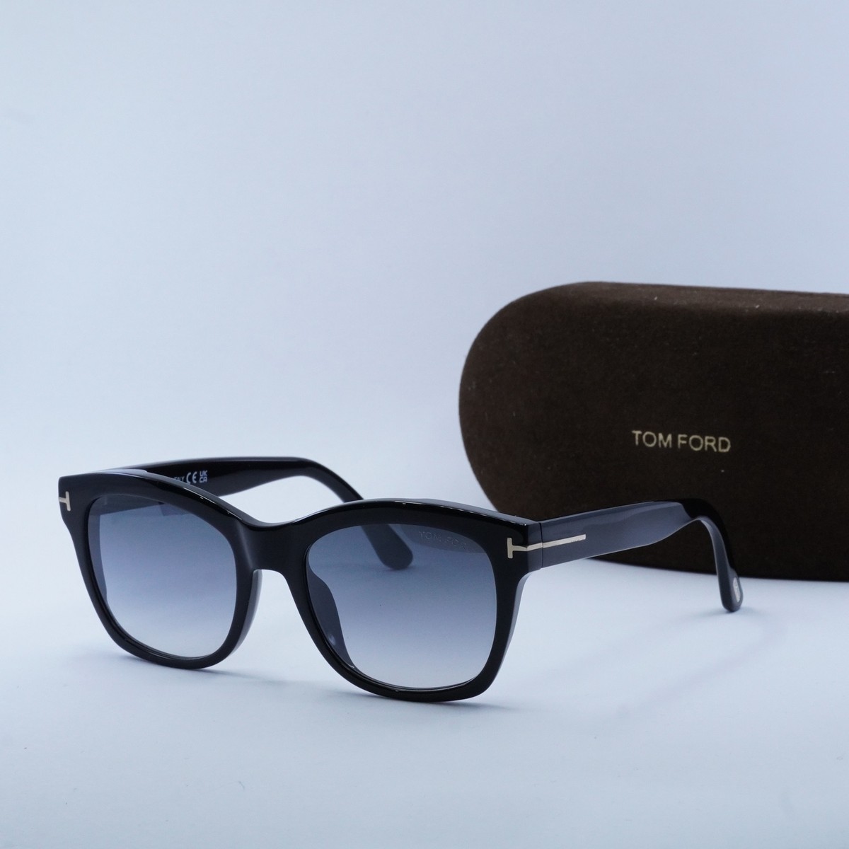 Tom Ford FT 0614 Sunglasses 01c Shiny Black / Smoke Mirror  display picture 1