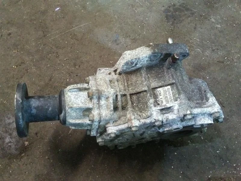 2007-2009 Hyundai Santa Fe Transfer Case Assembly  - Image 4 of 4