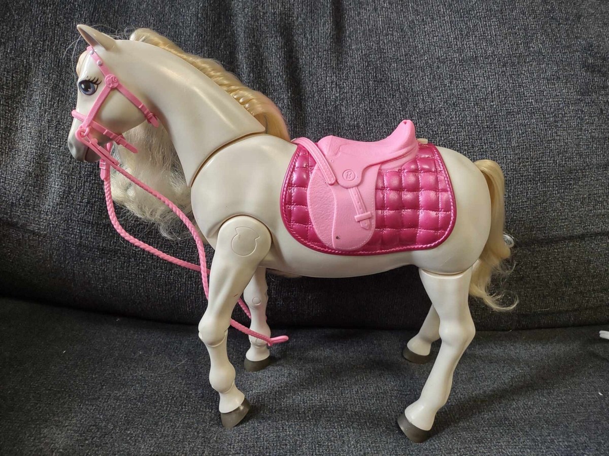 Barbie Mattel 2016 Dream Horse Voice and Touch Activated White