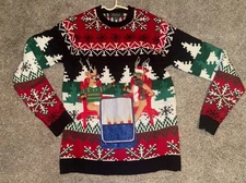 33 Degrees Ugly Christmas Sweater Cheers Drink Pocket Reindeer MENS Small Unisex