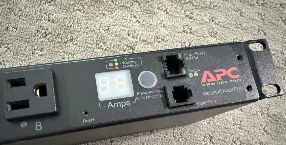 APC AP7900B Switched Rack Power Distribution Unit 1U, 15A, 100/120V 8-Outlets - Image 2 of 3
