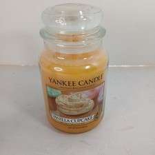 Yankee Candle Vanilla Cupcake large 22 oz jar...