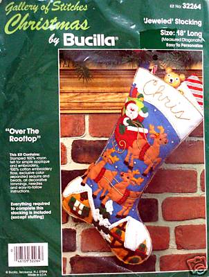 #32264 BUCILLA ''OVER THE ROOFTOP'' 18'' FELT STOCKING KIT - RARE
