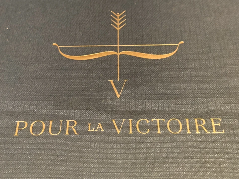 Zapatos Oxford Pour La Victoire para damas Carlin charol negro baile plano con cordones 8 EC Foto 2 de 4