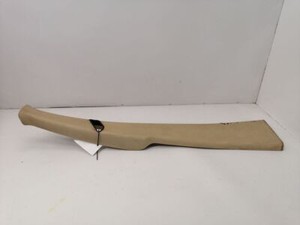 Mercedes-Benz E W123 1980 Linke B-Säulenverkleidung PUM40472