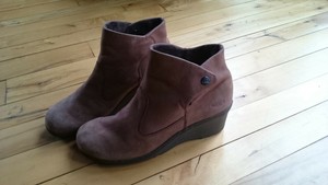 keen akita ankle boot