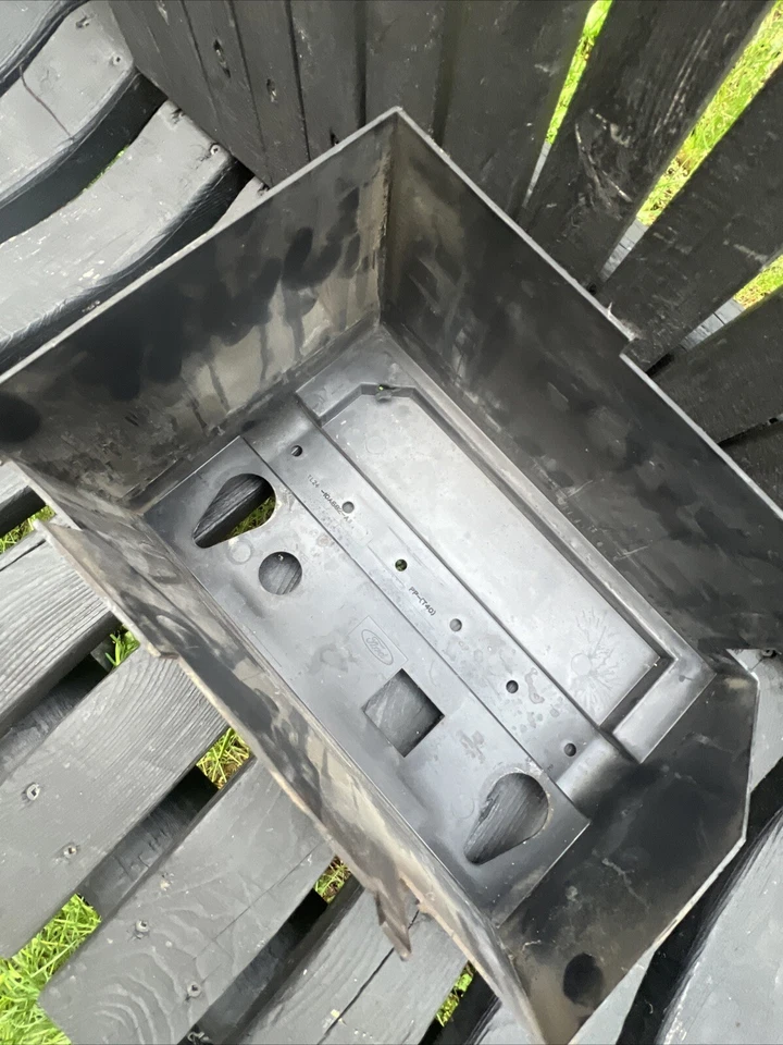 ⭐️01-05 Ford Explore Sport Trac Battery Box Tray Pad Cover Trim YL24-10A682-AB - Image 2 of 2