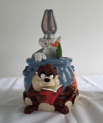 Bugs Bunny and Taz Cauldron cookie jar- Looney Tunes-Warner