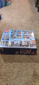 LEGO Creator 10255 Assembly Square New Sealed  Mint