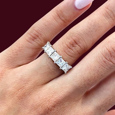 14k Weißgold Lab Grown Handmade Princess Womens Diamond Band 2 Ct EF VVS