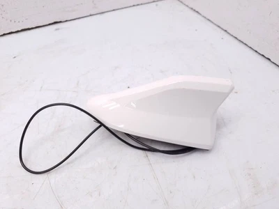 Renault Clio IV MK4 Kombi 2015 1.5dCi GPS Antenne 282162378R DV369 Diesel 66kW - Bild 1 von 4