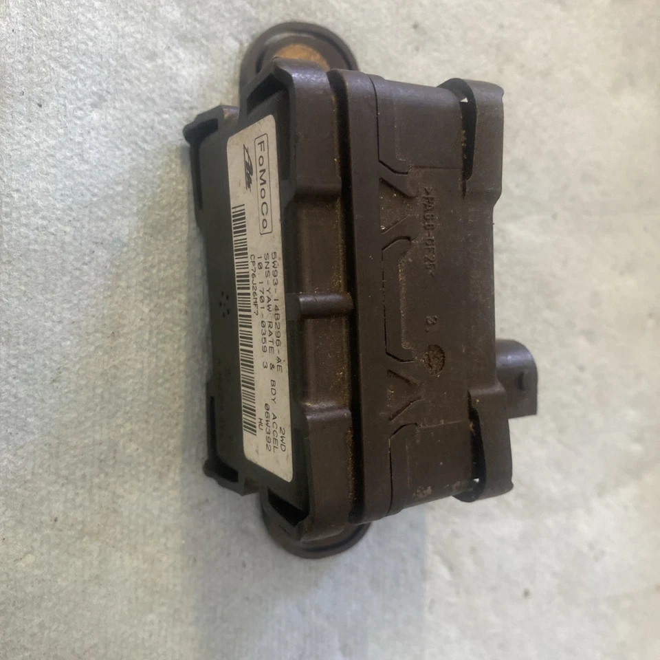 2004- 09 JAGUAR X350 XJ8 XJR TURN RATE ACCELERATION SPEED SENSOR 5W93-14B296-AE  - Image 2 of 3