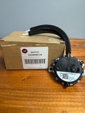 Carrier HK06NB124 Pressure Switch OEM New Open Box NOS