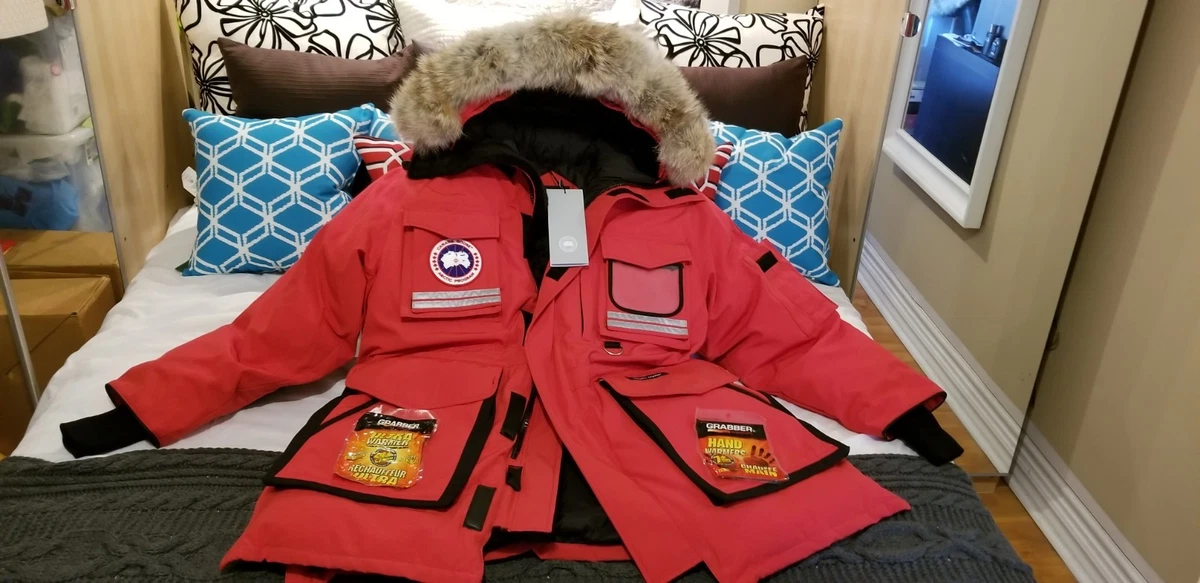 Canada goose store snow mantra red