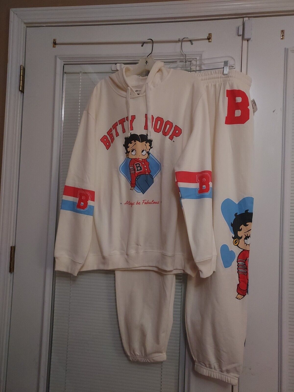 Picture 1 of 18