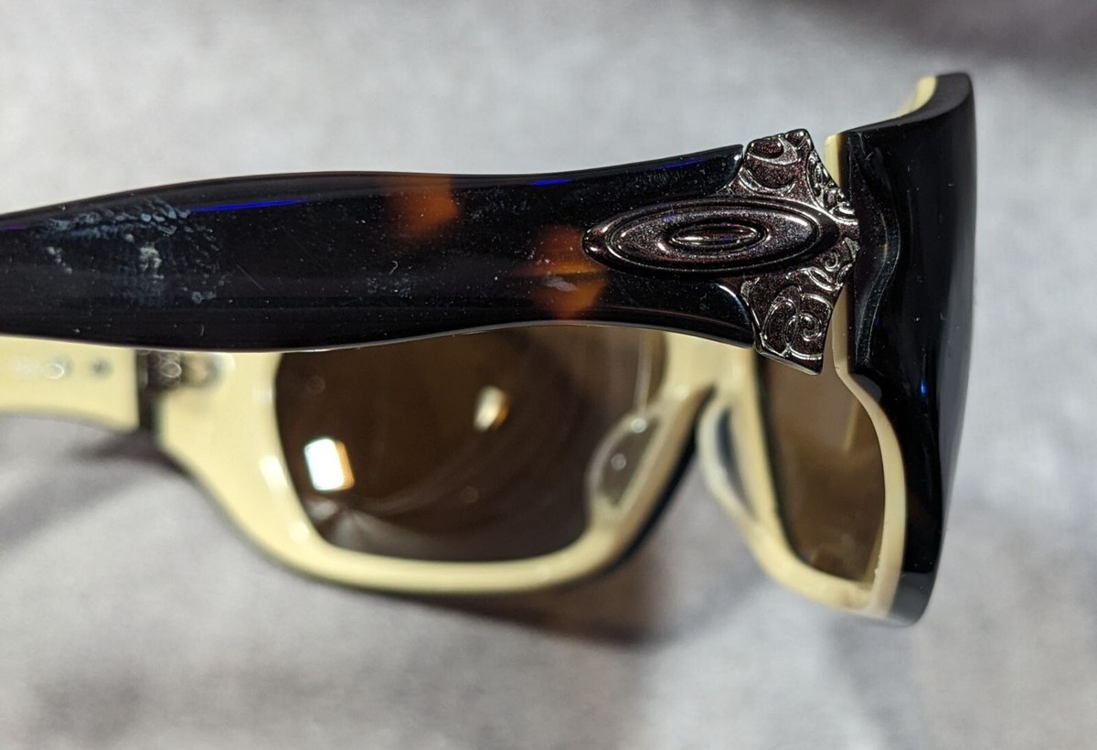 Oakley Betray Brown Tortoise Shell & Turquoise Sunglasses Oakley-Sunglasses-OO92880357-  main image 3