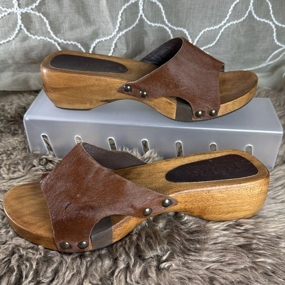 (S1) MICHAEL KORS vintage Mules Calfskin Fur Wedge Sandals, Wooden Wedge, Size 8 - Image 4 of 4