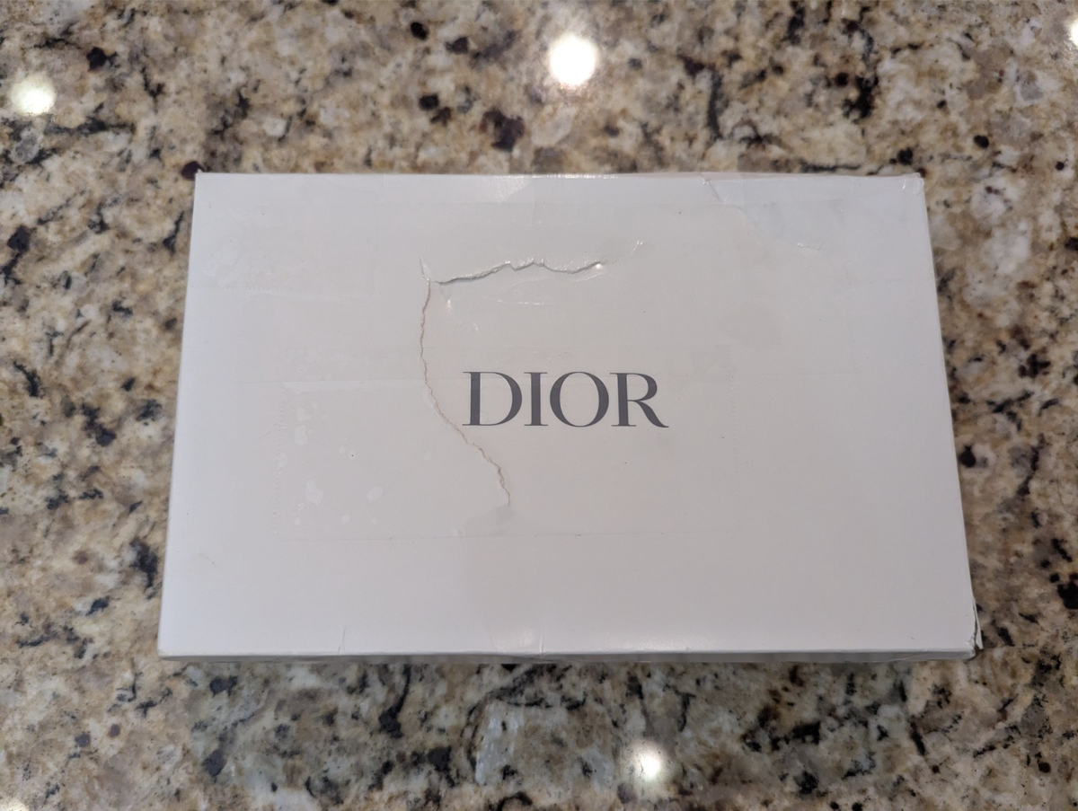 Christian Dior Pouch make-up 2025 mother's day Limited gift