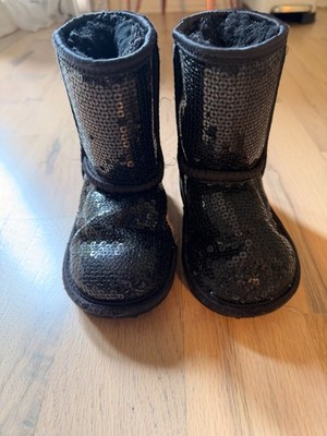 Girls UGG Boots Black Sequin Black Fur Lining Size 8