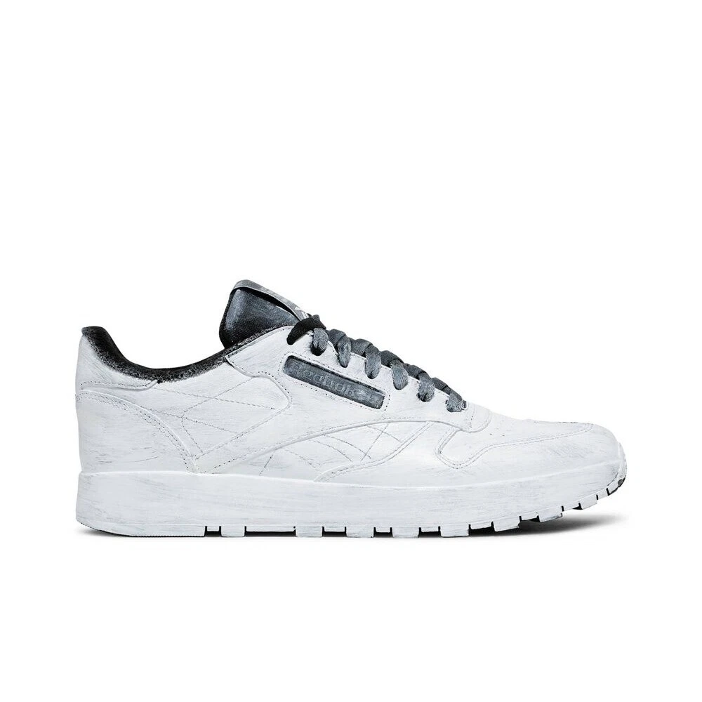Preços baixos em Reebok Maison Margiela x Classic Leather Tabi
