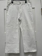 CHICO'S Platinum Size 1 M 8 White Capri Crop Jeans Stretch Pockets