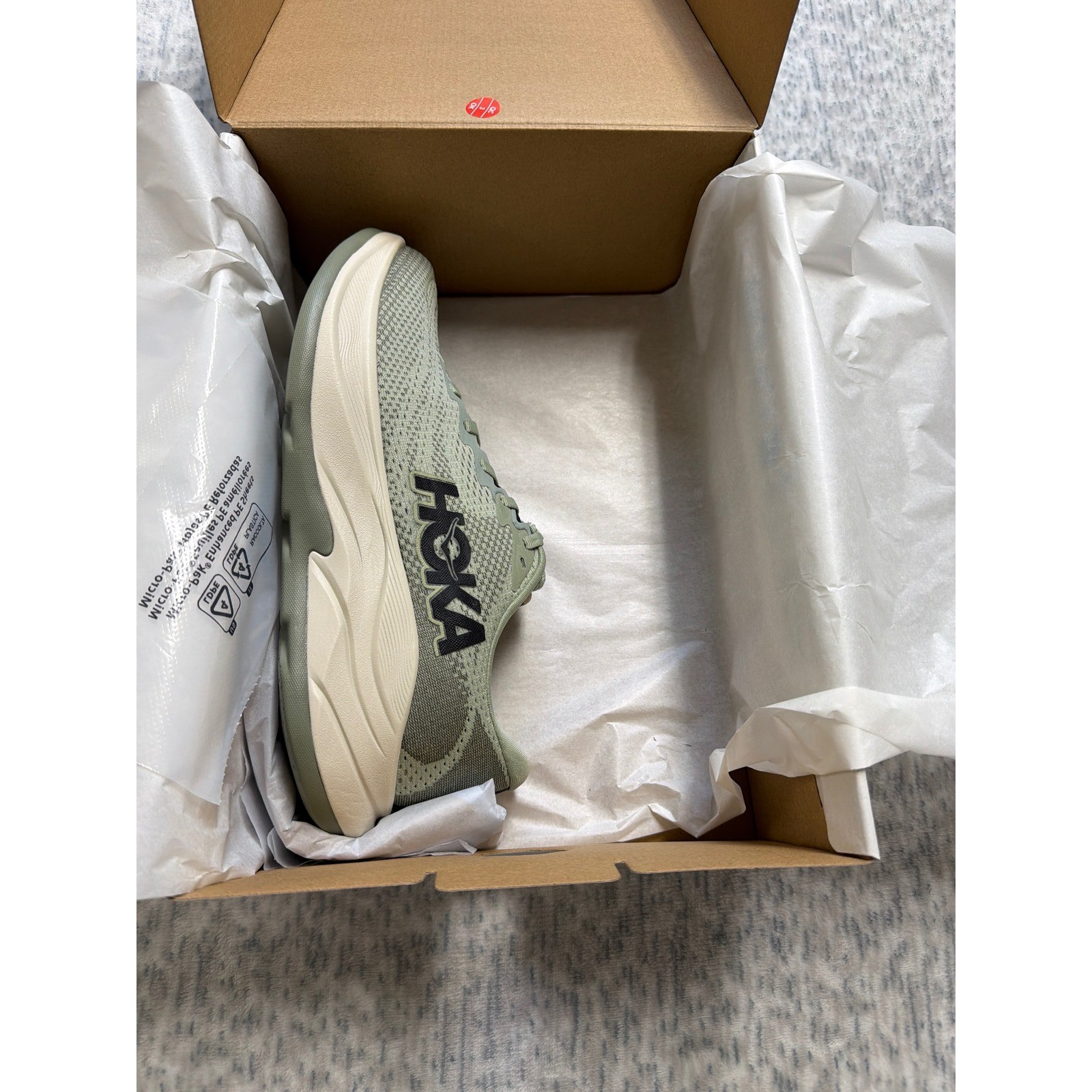 Hoka Rincon 4 Mens Running Shoes Sage Green Laurel Wreath 1155130 FLY 7.5D thumbnail 2