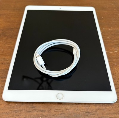 Apple iPad Air 3rd Generation 256GB (WiFi Only), Excellent condition!