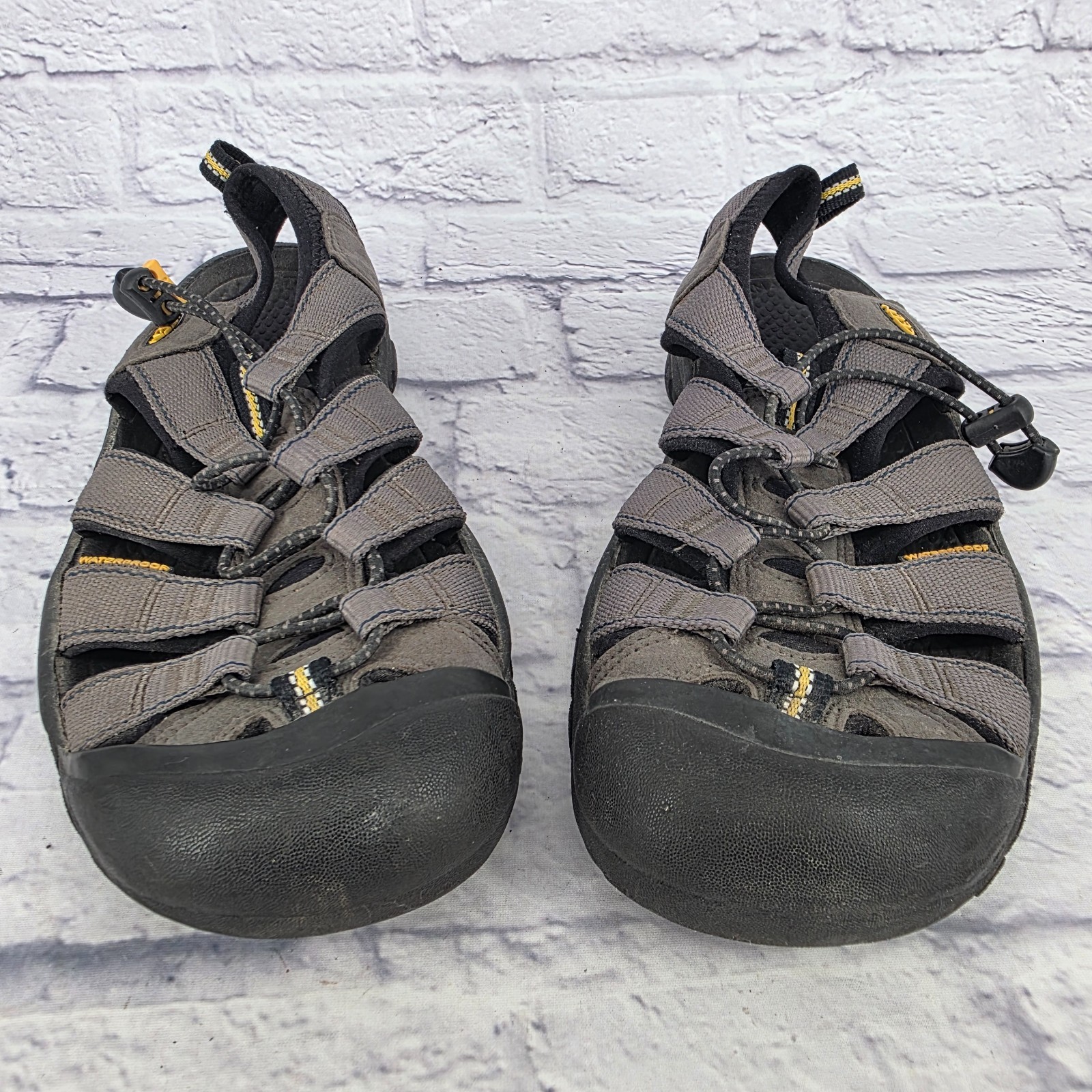 Sandali da esterno impermeabili KEEN Venice H2 uomo 8 5 grigio giallo