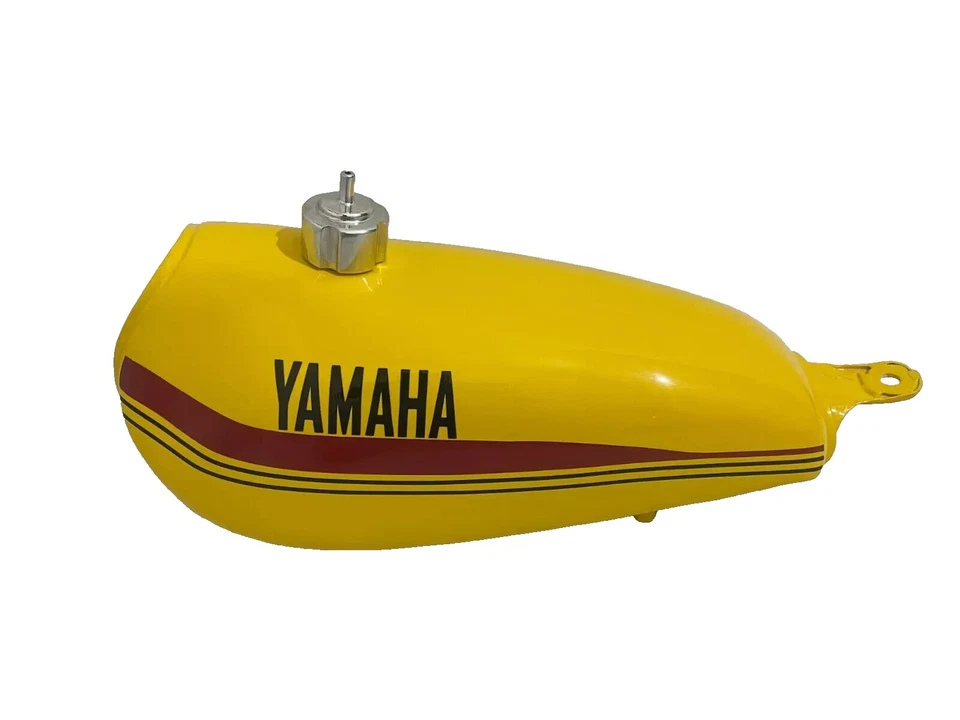 Yamaha DT100 DT 100 Enduro 1977 amarillo y pintado aleación combustible gasolina tanque + tapa Foto 2 de 4