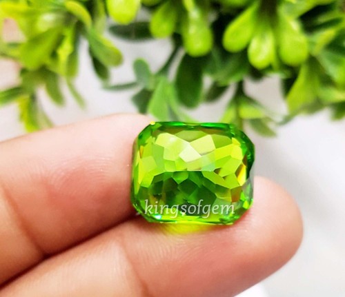 Bella pietra preziosa verde peridoto ottagono di alta qualità colore verde 32,60 carati - Foto 5 di 6