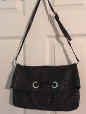 New Sondra Roberts Woven Nappa Ring Leather Clutch Black Purse W/shoulder Strap 