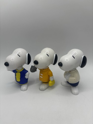 Snoopy World Tour Figures x8 Bundle Peanuts Collectibles Mixed Outfits Rare Lot - Picture 3 of 10