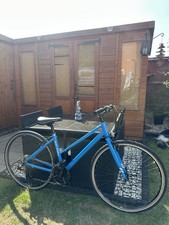 Ladies 17 Inch - Small Frame - Raleigh Strada 2 Hybrid City Bike
