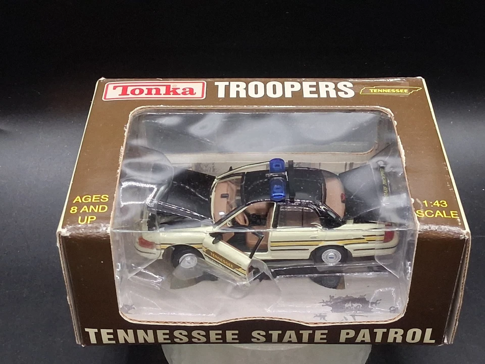 Tonka 1:43 Tennessee State Trooper 2000 Ford Crown Victoria Police Interceptor - Image 2 of 4
