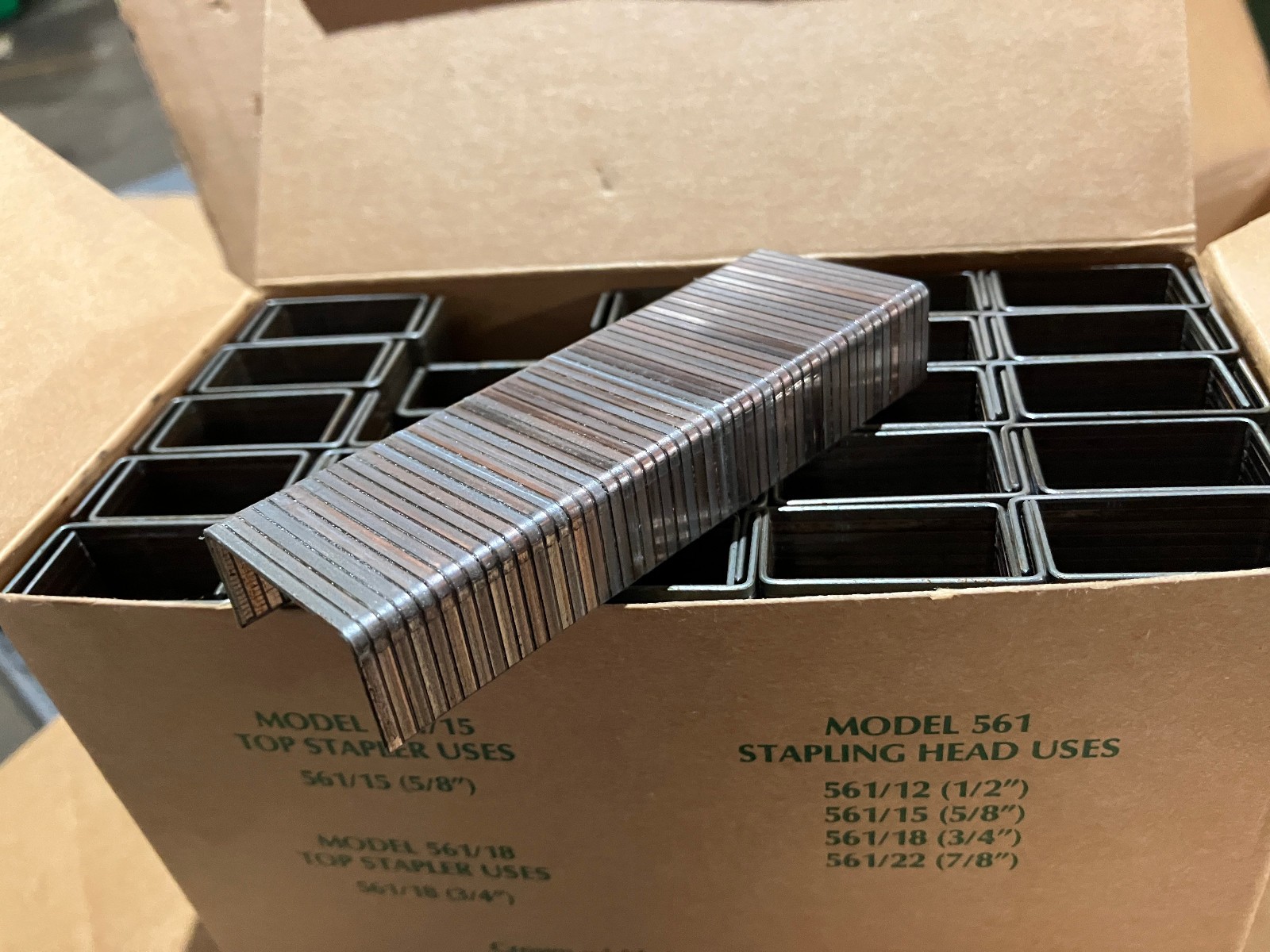 2 boxes of 2500 Kihlberg Large carton closing Coppered Staples 561/15 5 ...
