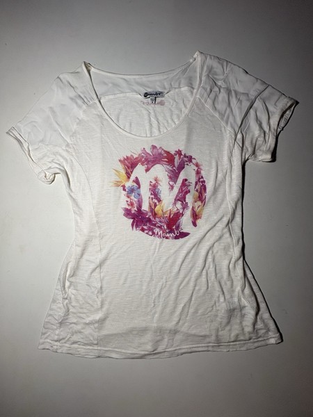 Ladies Mambo, Tee-shirt, Size 8, White Scoop Neck Floral Graphic , as new#A