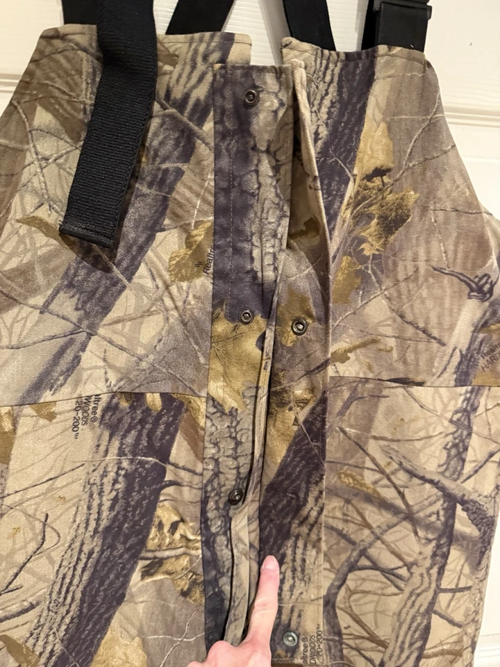 Real Tree 10X Gore-tex Bibs Rainwear Camo Hunting Size L Waist 38-40 - Image 2 of 4