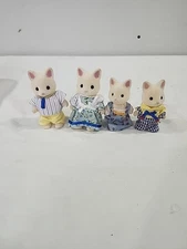 Lot Of 4 Calico Critters Silk White Cat Family With Clothes Sylvanian