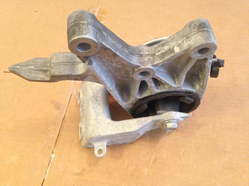08-12 CHEVY MALIBU ON FRONT CROSSMEMBER BY FIRE WALL ON CROSSMEMBER BACK MOUNT - Picture 6 of 12