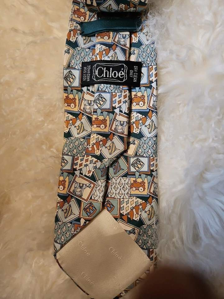 Corbata Chloe Pure Silk Baby Them nueva sin etiquetas Foto 2 de 4