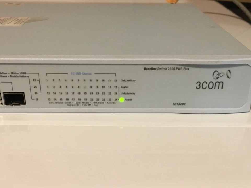 3Com 3C16490 24 Port Baseline Ethernet Switch 2226-PWR Plus W/Power Cord. - Image 2 of 4