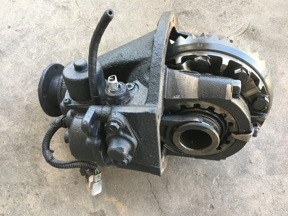 ELOCKER Toyota 4.30 Ratio Rear Differential 8" 9602 4Runner 9504