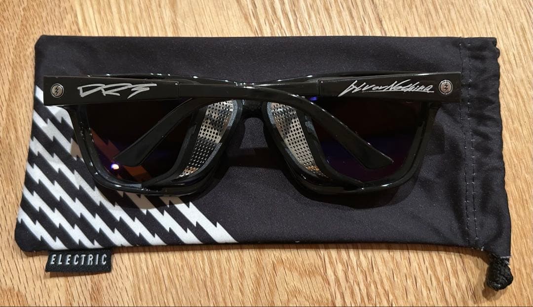 DRT Electric Road Glaceon Polarized Sunglasses Black Frame, Used, 3 Years - Image 2