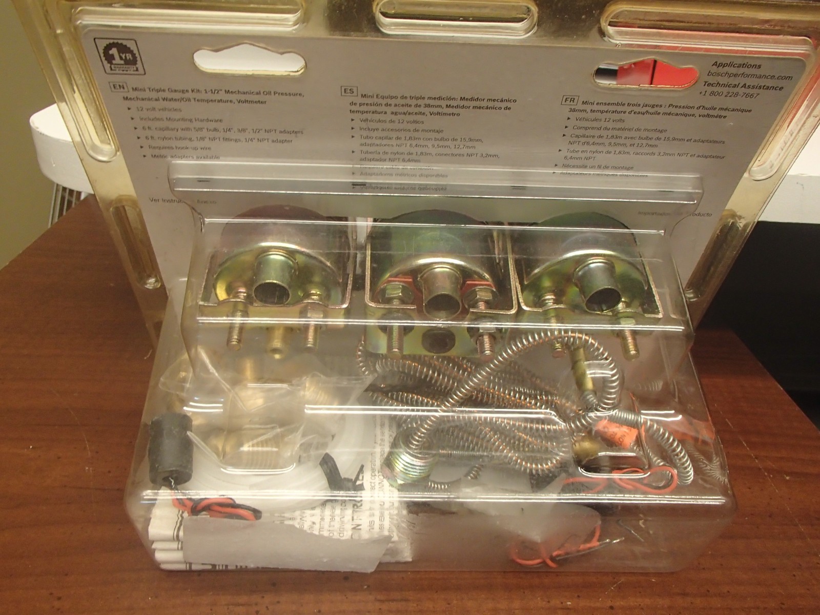 Bosch FST8092 Style Line 1-1/2" Oil Pressure/Water Pressure/Voltmeter Gauge Set