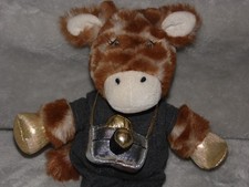 H&M giraffe soft toy brown comforter doudou camera photographer