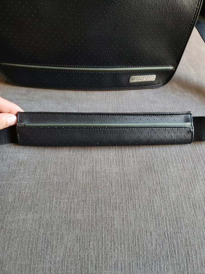 Bose SoundDock Portable Black Travel Bag Carrying Case w/ Padded Shoulder Strap - Image 4 of 4