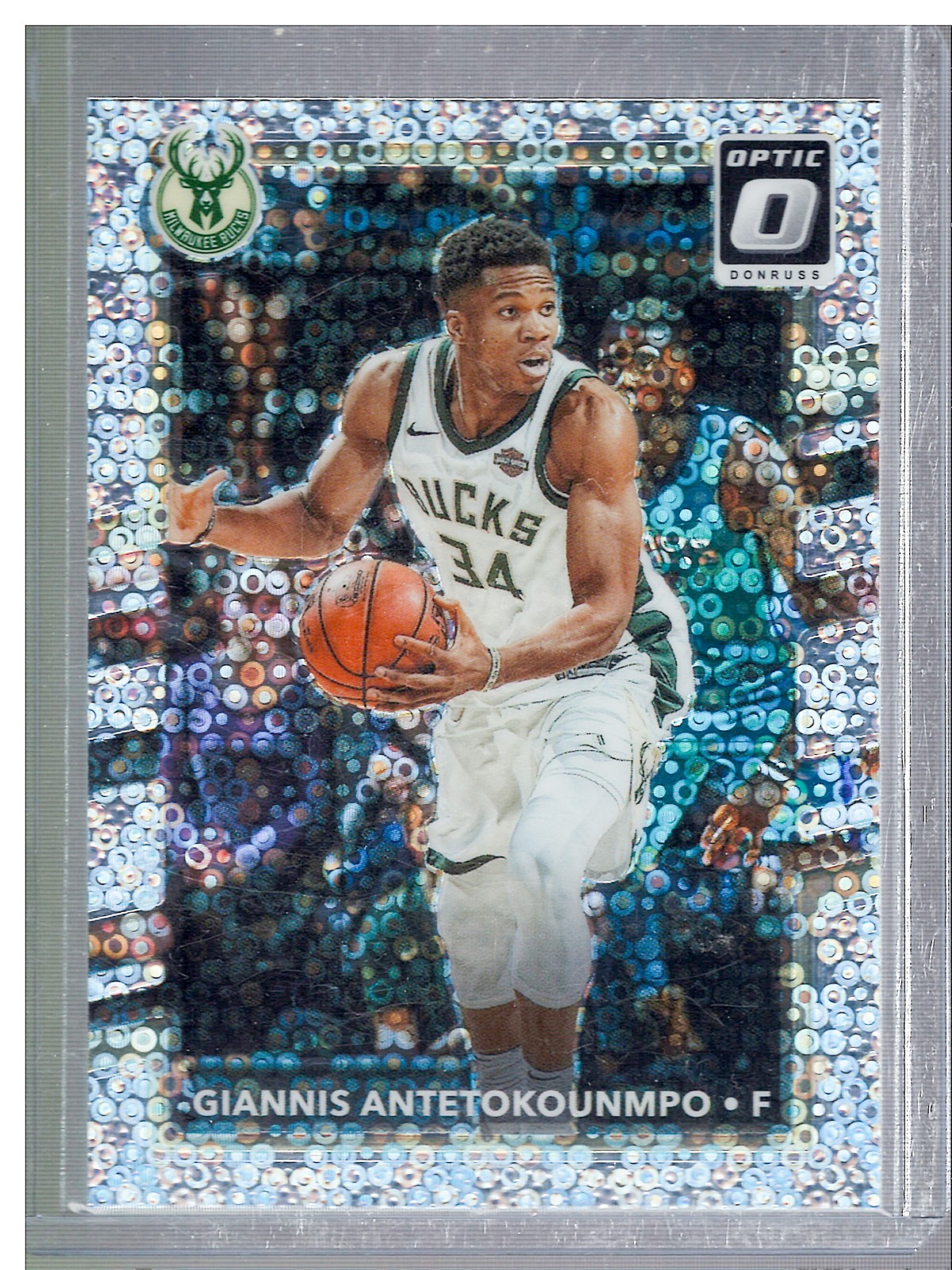 2017-18 Donruss Optic Giannis Antetokounmpo Fast Break Holo #81 Bucks