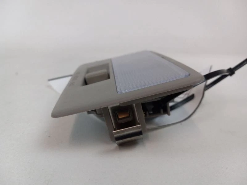 Mazda CX7 2007-2009 OEM mapa domo luz Foto 4 de 4