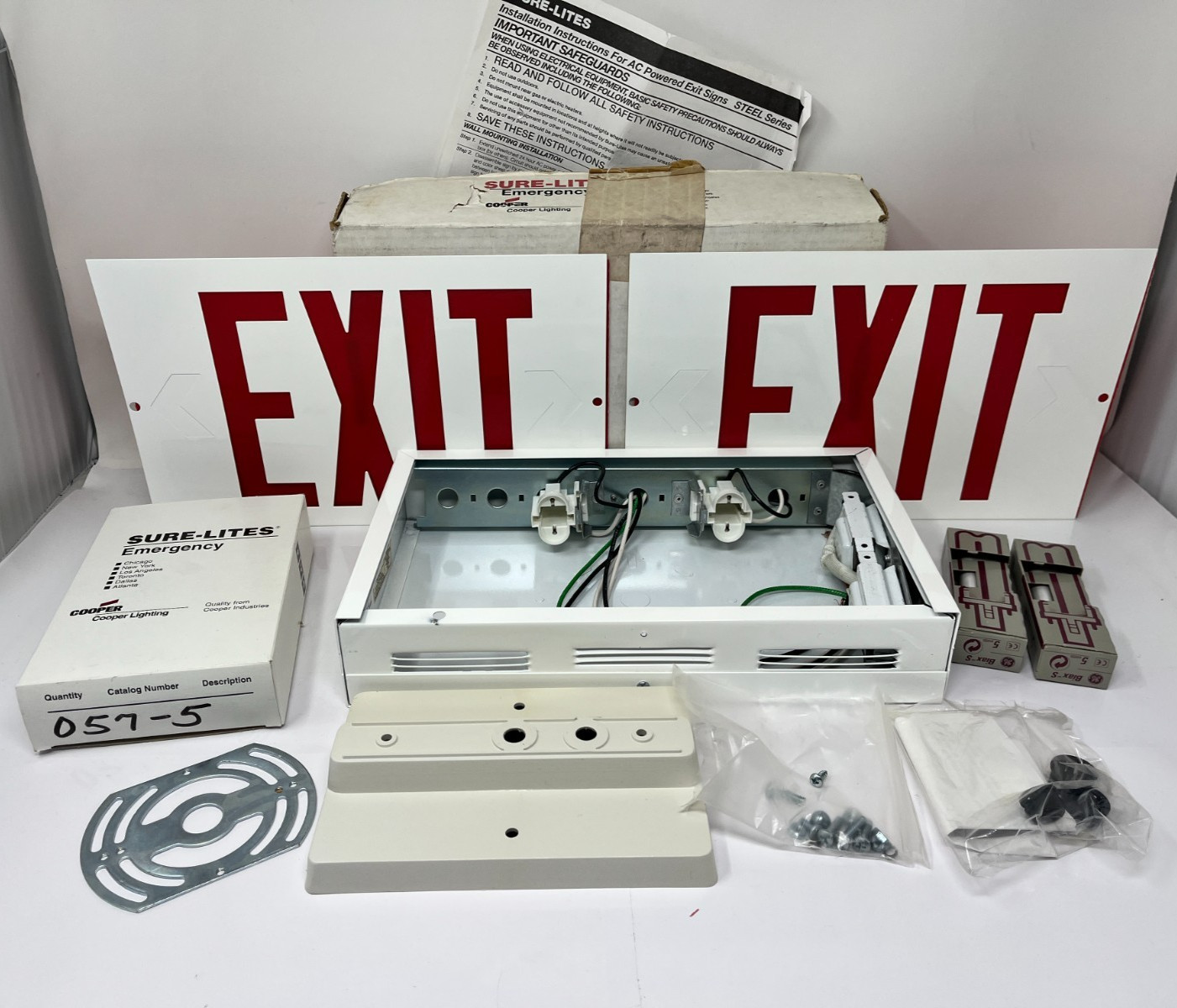 Sure-Lite Cooper Lighting Emergency Exit PLX-5200-RP All Metal Hardwire NOS